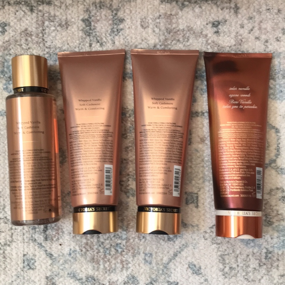 Victoria's Secret Bare Vanilla Body Lotion & Mist Combo Set of 4 items! ๐๐๐ - Picture 2 of 2